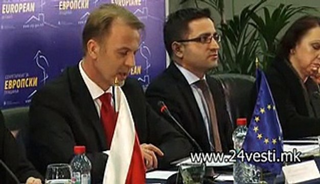 STRANSKI DIPLOMATI ZA POLITICKATA SITUACIJA 04 03