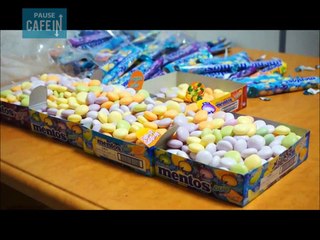 Il se scotche des mentos sur le corps et se prend un bain de coca, quel sera le résultat ?