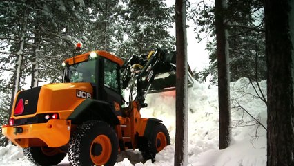 JCB WLS 413S Snow Clearing