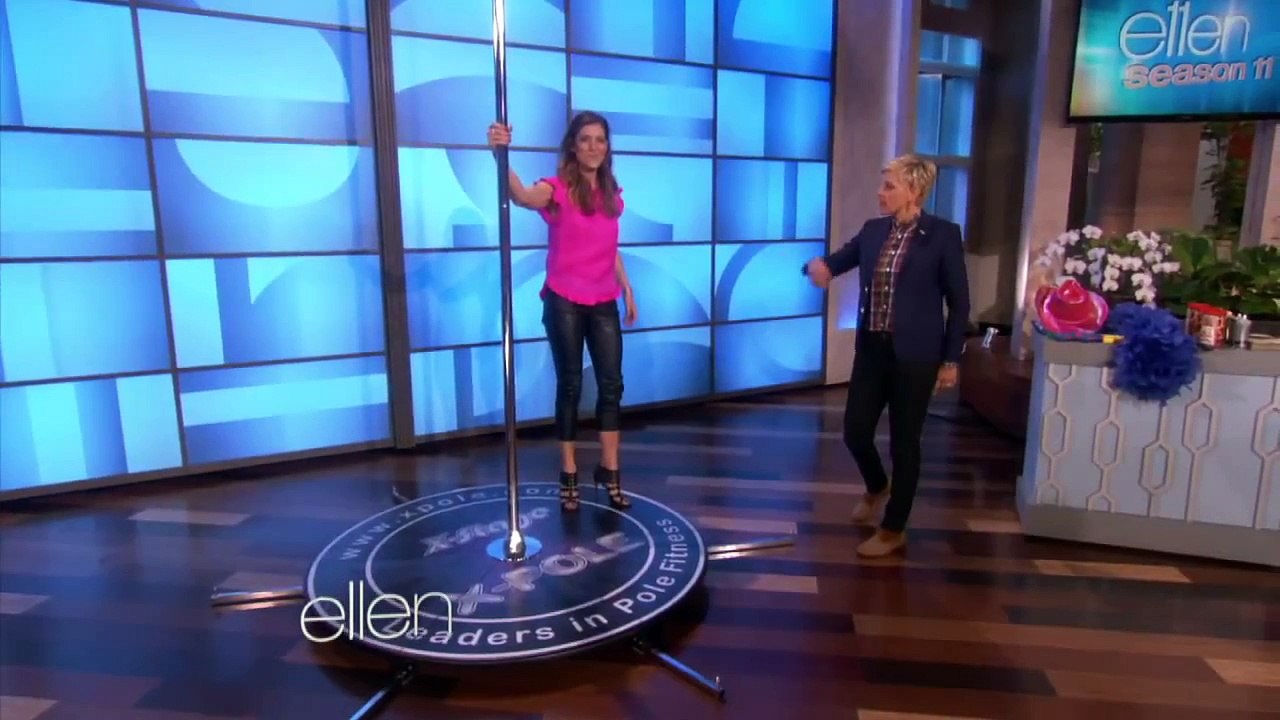 Follow Kate Walsh on Twitter 'TheEllenShow'