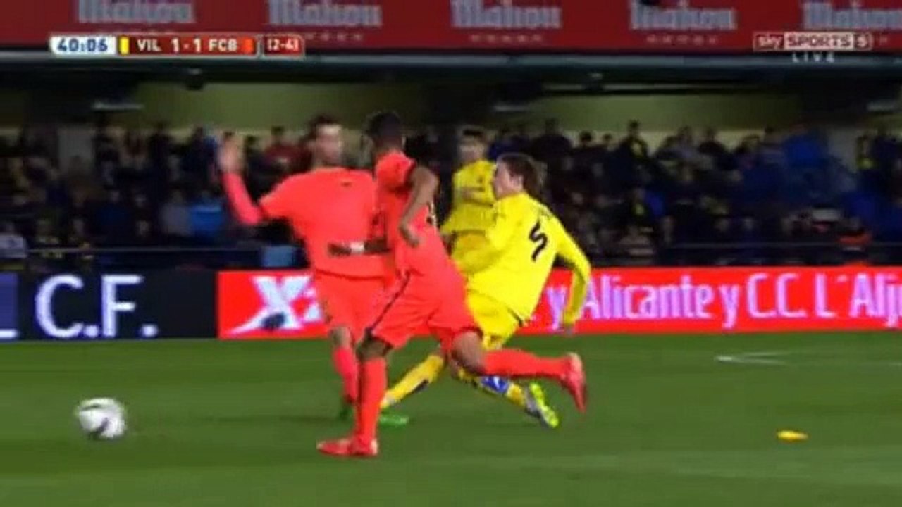 إصابة مروعة لبوسكيتس لاعب برشلونة امام فياريال