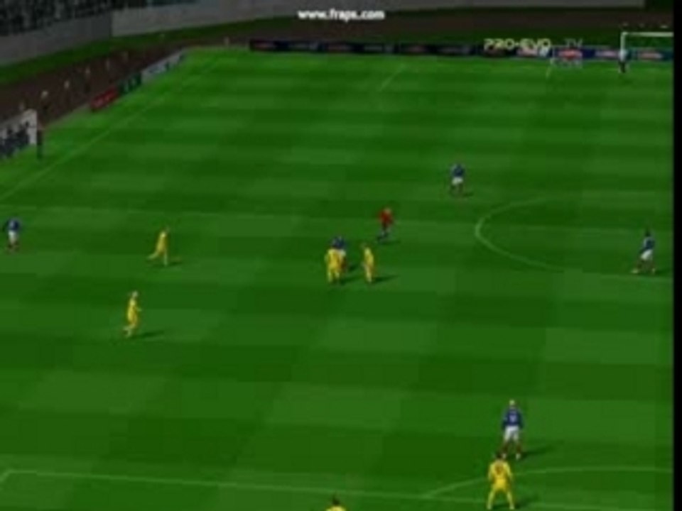 But PES 6 Abidal reprise de volée