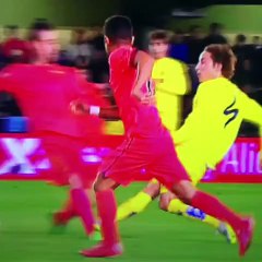 Busquets sufre peligrosa lesión en el juego del Barcelona contra Villareal