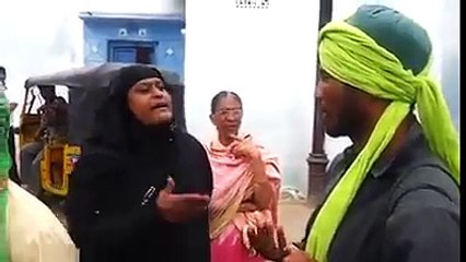 Hyderabadi Aunty Very Funny Must Share