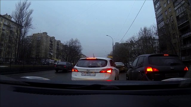 Один блюет, другой мальвина! Что происходит на дороге