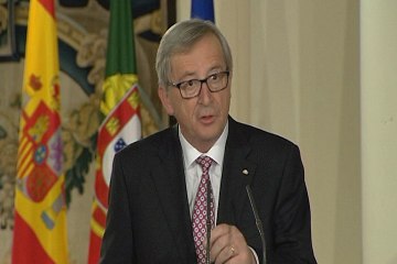 Juncker niega un "plan diabólico" de España contra Grecia