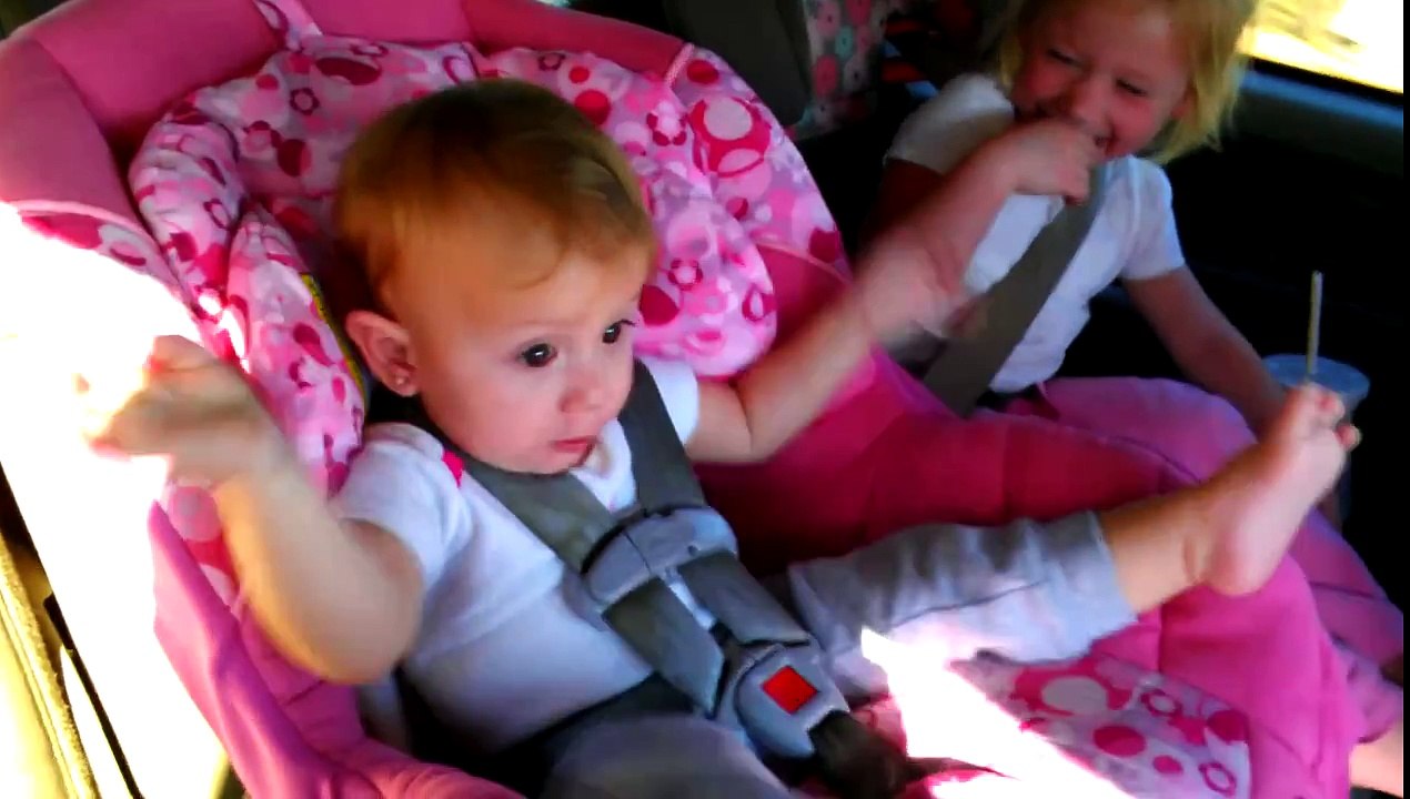 Little girl peacefully sleeping...until Gannan Style comes on