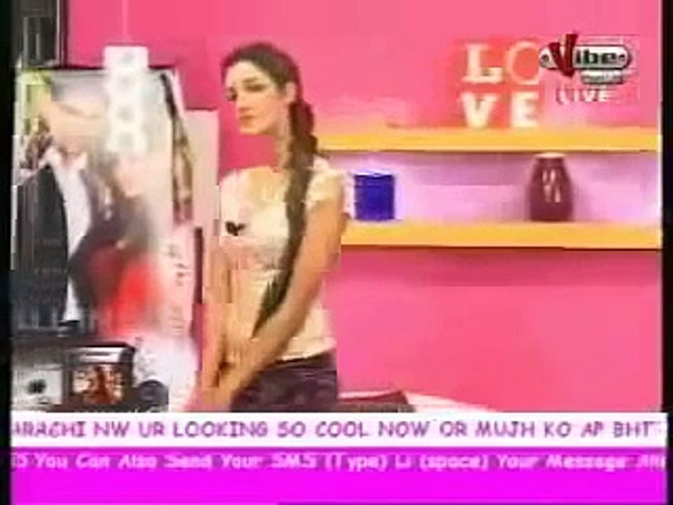 Live Sex Call on Pakistan TV - Pakistani Female Anchor Live Abuse Call