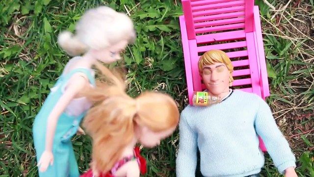 Frozen Play-Doh Poison Apple Snow White Disney Princess Evil Queen Barbie Parody