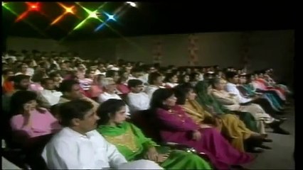 NUSRAT FATEH ALI KHAN MEIN NEEVAN MERA MURSHiD UCHA
