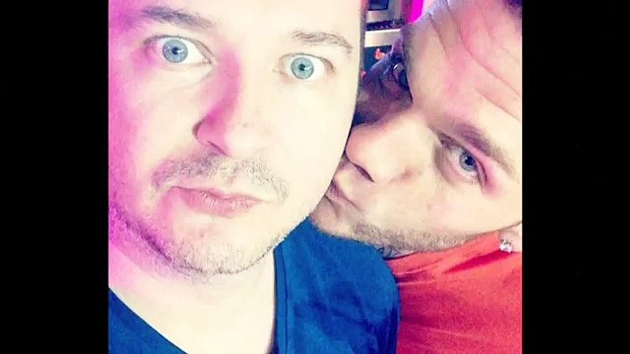 Keen'V & Cauet - Le canard il fais Coin Coin