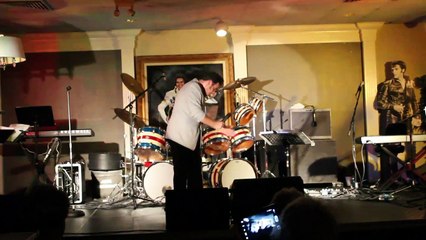 Franz Goovaerts sings It's Midnight Elvis Week 2013 video