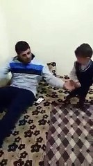 A child is inviting to own father for prayer