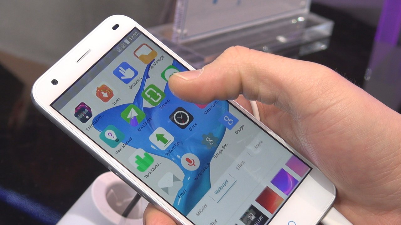 MWC 2015 : les nouveaux smartphones de ZTE