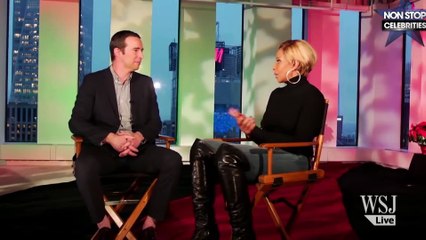 Irina Shayk nue dans les bras de R Kelly