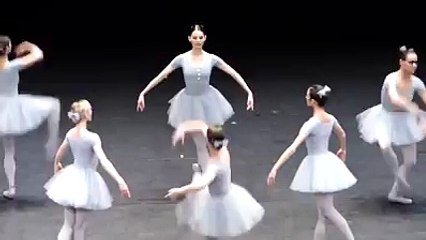 Best Ever Funny Dance, Its really Superb
