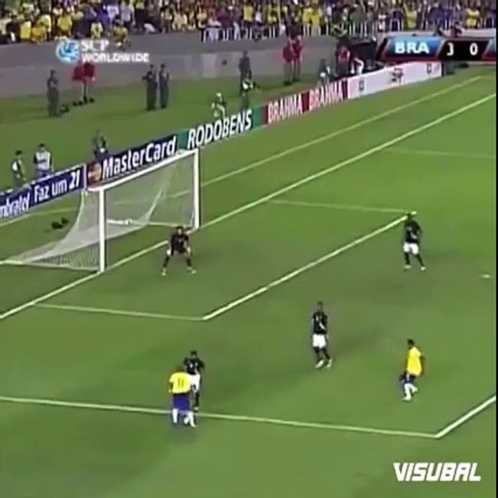 Robinho samba skills with Brazil!