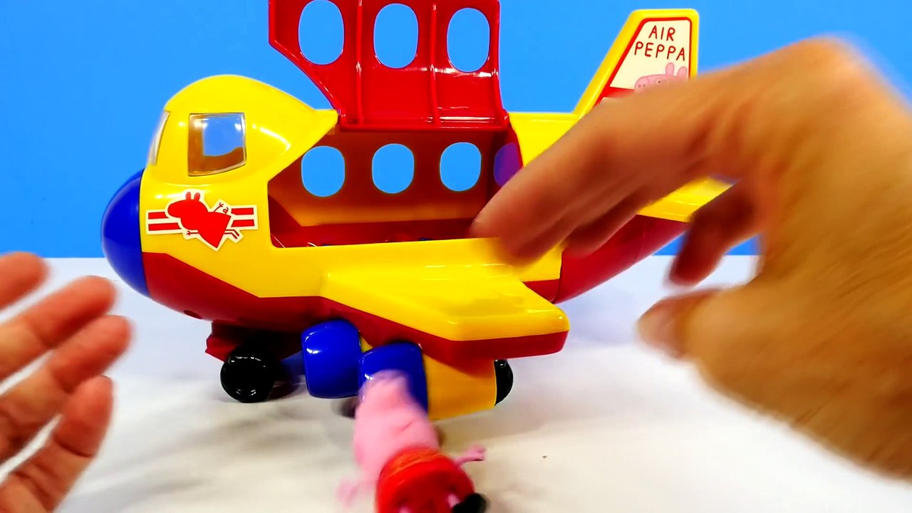 Peppa Pig s Jumbo Jet Flying Adventure Play Doh Hello Kitty Muddy Puddle Kids Toys