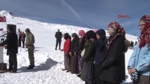 Kayseri Öğrencilerden Erciyes Dağı'nda 'Vatan Sevgisi' Yürüyüşü