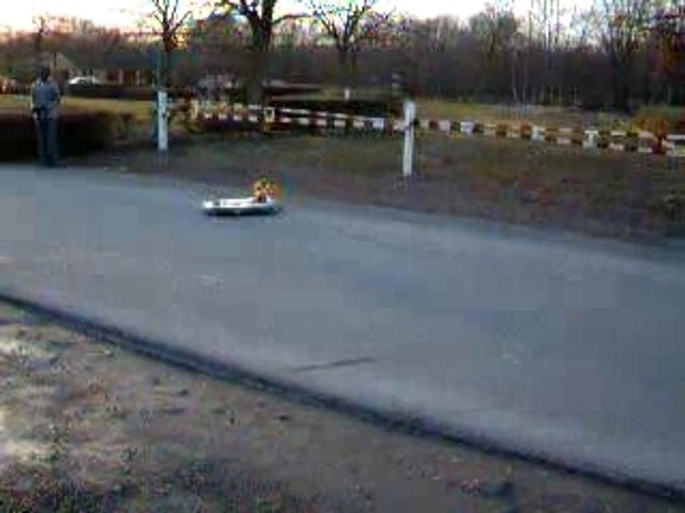 Maquette aéroglisseur thermique