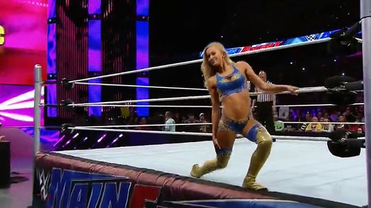 Summer Rae Vs Paige