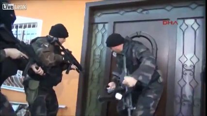 Özel Timin Çelik Kapıyla İmtihanı