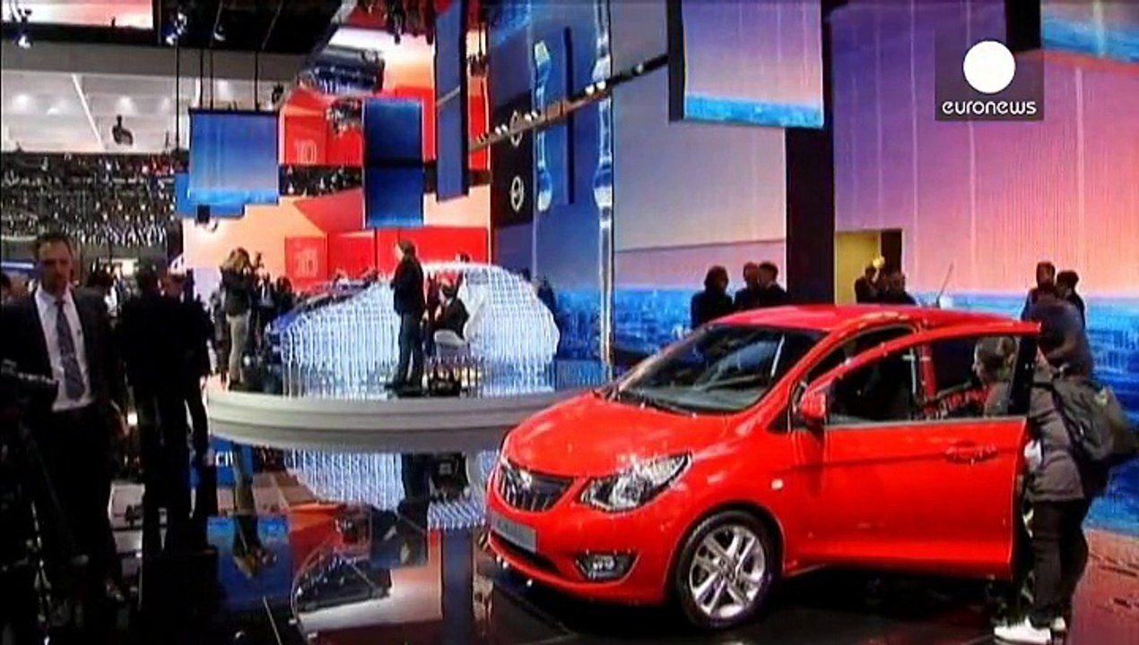 Autosalon Genf: "Wow Opa, ihr hattet Autolenker, hattet Busfahrer, verrückt!"