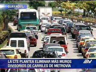 Proponen eliminar ciertos carriles divisorios en la Metrovía