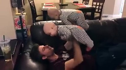 Twin Babies and Friends 👶