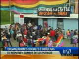 Indígenas marchan en Quito en el primer día de la Cumbre de los Pueblos
