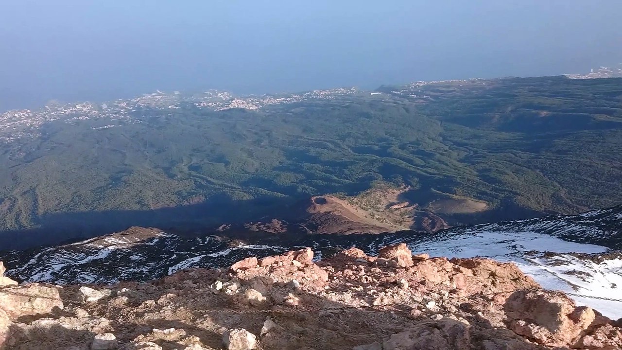 Pic du Teide 3718m Ténérife aux Canaries décembre 2014.