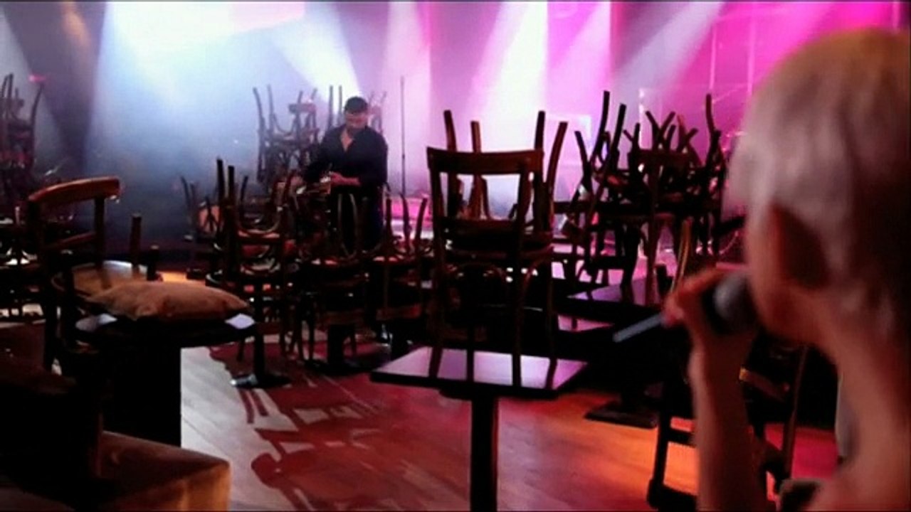 Μαρία Εγγλέζου - Δε με ρώτησες ποτέ / Greek- face (hellenicᴴᴰ video clips)