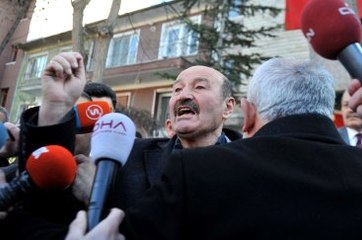 Şehit Babası İsyan Etti: Saray Yapana Kadar Uçan Tabutları Değiştirsin