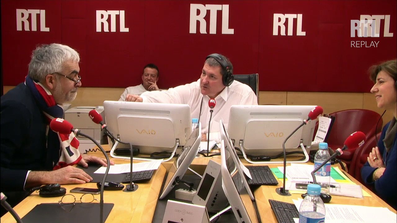 "Il y a du soleil sur la France", chante Pascal Praud