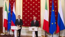 Renzi a Mosca, conferenza stampa con Putin (05.03.15)