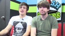 SHOOTIN  MOFOS WITH A BOW (Gametime w  Smosh)