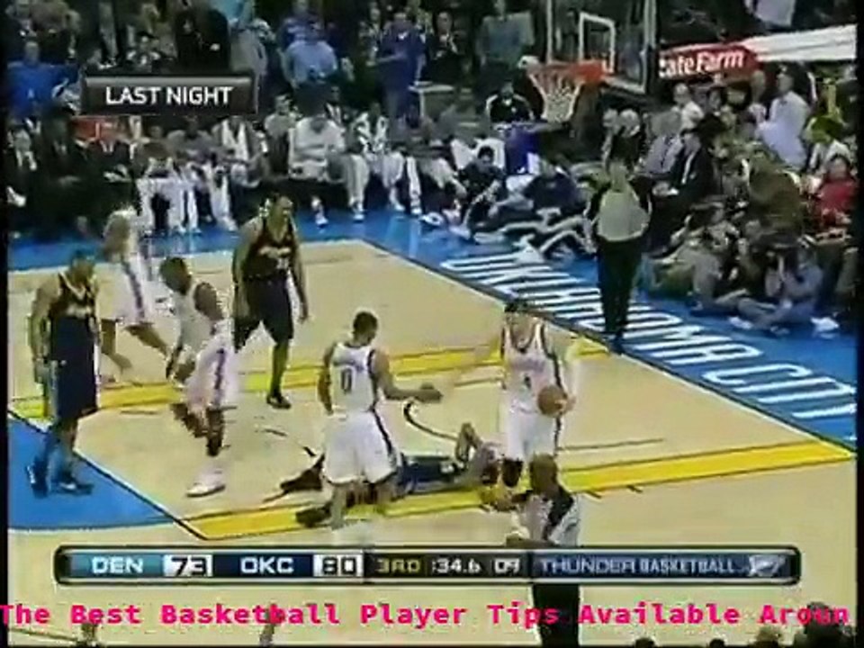 Carmelo Anthony unconscious on floor while game Continues