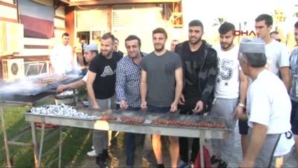 Adana Demirspor'da Mangal Partisi