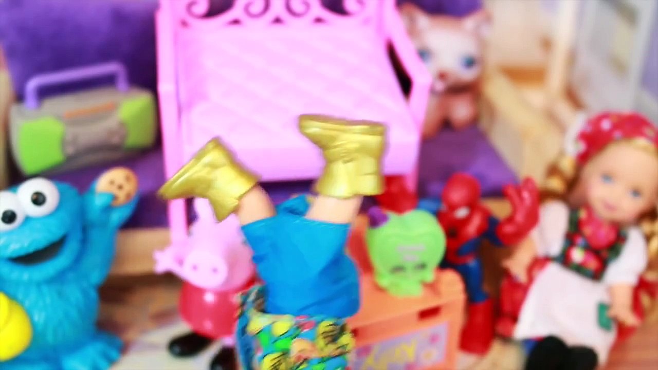 Frozen Toby Date Anna Lena PART 2 Peppa Pig Cookie Monster Barbie Chelsea Shopkins