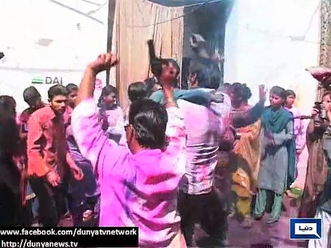Dunya News - Hindu community celebrates Holi festival