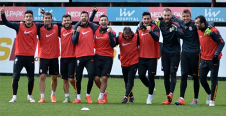 Galatasaray, Derbi Öncesinde Futbolculara Ödeme Yaptı, Prim Sözü Verdi