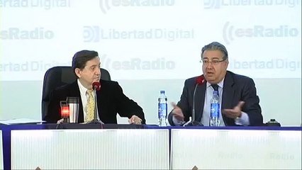 Zoido: "Tenemos que poder mirar cara a cara a los ciudadanos"
