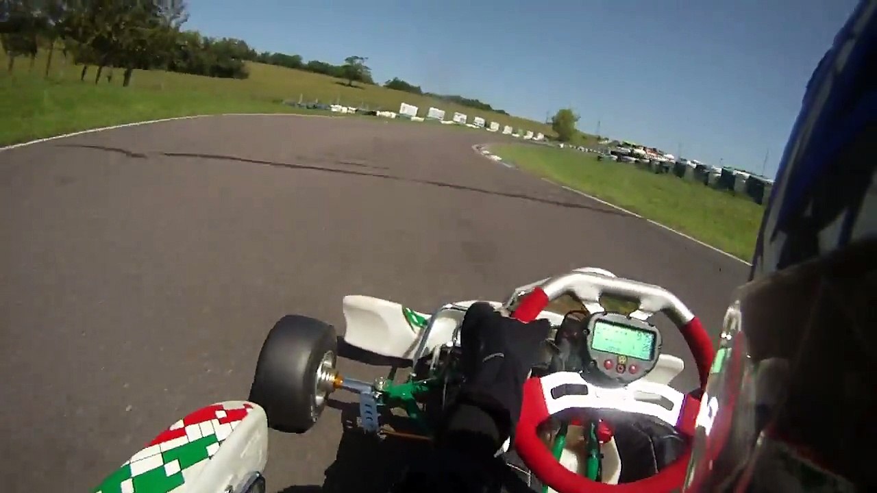 Roulage Pusey le 08-06-14 avec le kart de Sylvain Run 1 (720p)