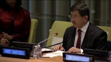 Davutoğlu: "Güçlü Millet, Güçlü Aile ve Kadın Temeli Üzerine Kurulmalı"