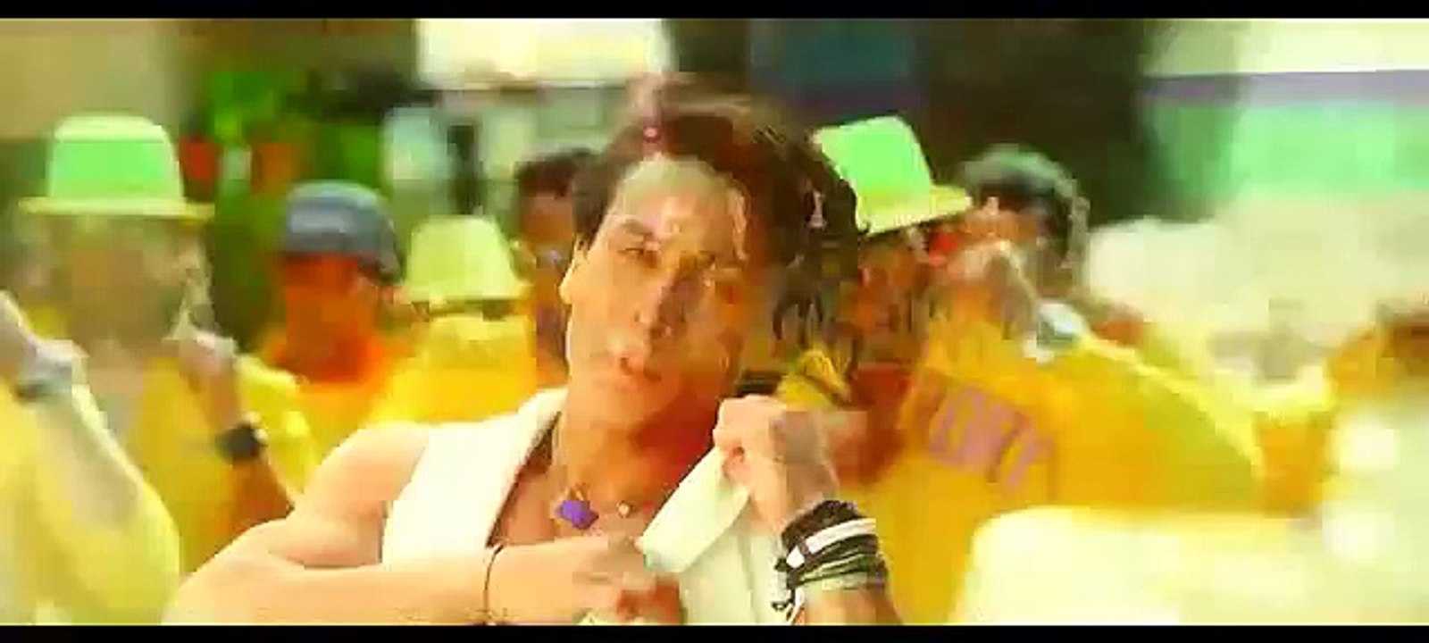 Full Song Whistle Baja Ft Tigar Shroff Kriti Sanon.