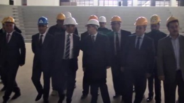 Gençlik ve Spor Bakanı Kılıç, Partisinin İl Teşkilatı ile Kahta İlçe Teşkilatı'nı Ziyaret Etti