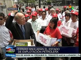 Peruanos buscan derogar ley que privatizaría estatal petrolera