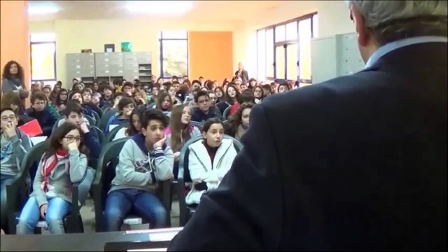 Aversa (CE) - De Chiara presenta il fumetto su Domenico Cimarosa (06.05.15)