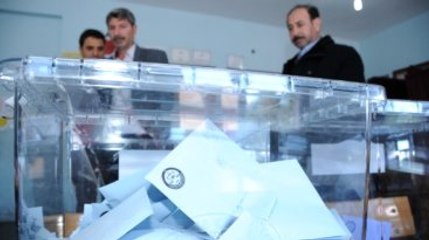 Seçim Takvimi 10 Mart'ta Başlıyor