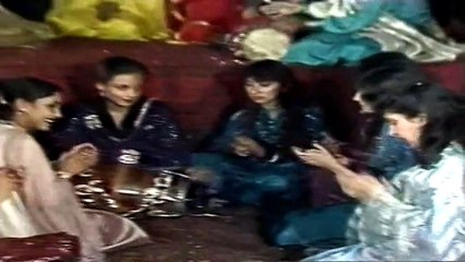 Musarrat Nazeer - Suhe  Ve  Cheere Waleya